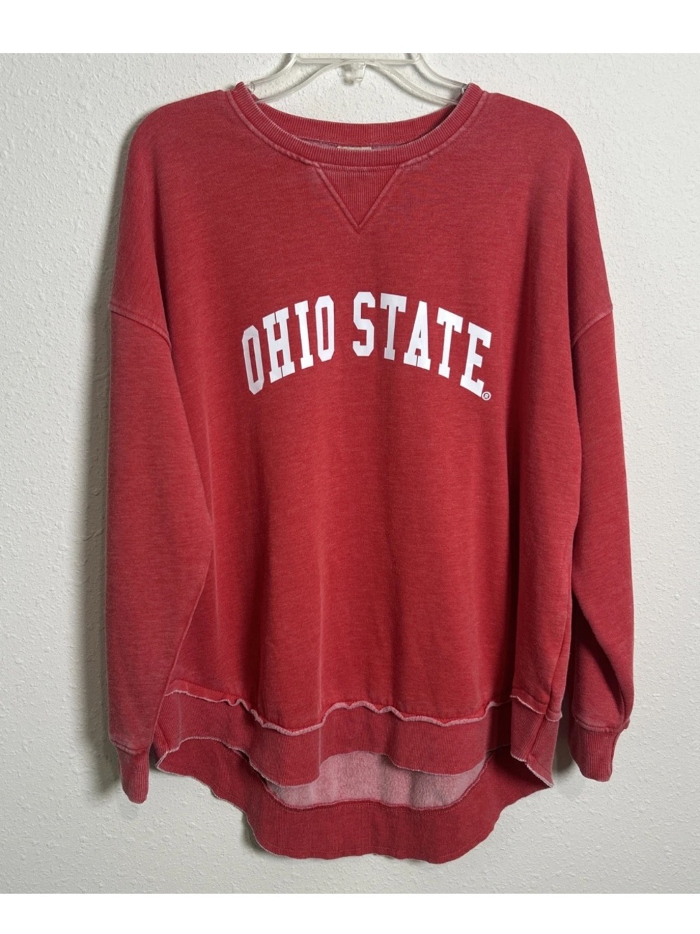 Chicka-d Ohio State Buckeyes Sweatshirt Crewneck Women's Large Relaxed Fit Large